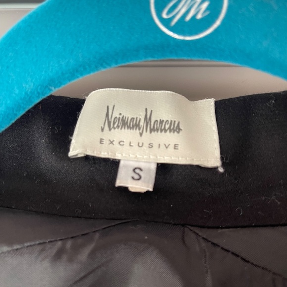 Neiman Marcus Cropped Jacket Moto Style Zip - Picture 4 of 11